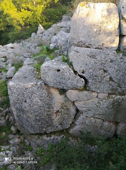 Τοπίο μαγευτικό: Κυκλώπεια τείχη της αρχαίας Κράνης [εικόνες]