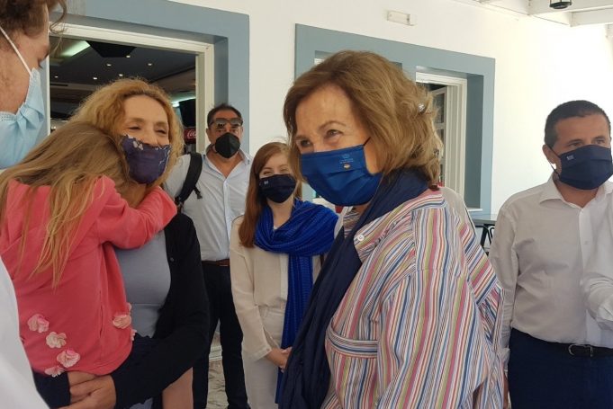 Βικτώρια Αλεξανδράτου: στα εγκαίνια του Καταφυγίου Θαλάσσιας Ζωής Αιγαίου, με τη Βασίλισσα Σοφία