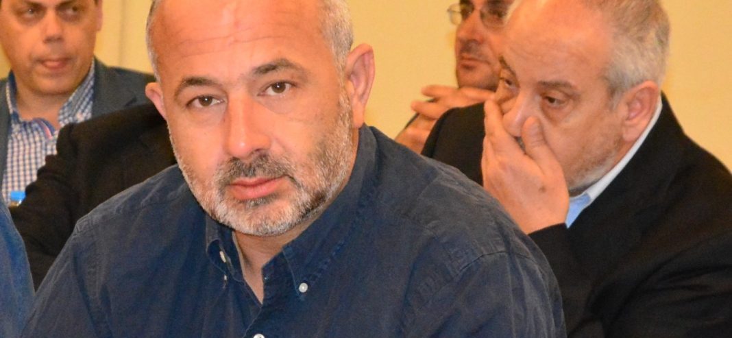 Διονύσιος Μινέτος: Ευχαριστήριο προς Θεοδόση Αναλυτή και Αρετή Διονυσάτου