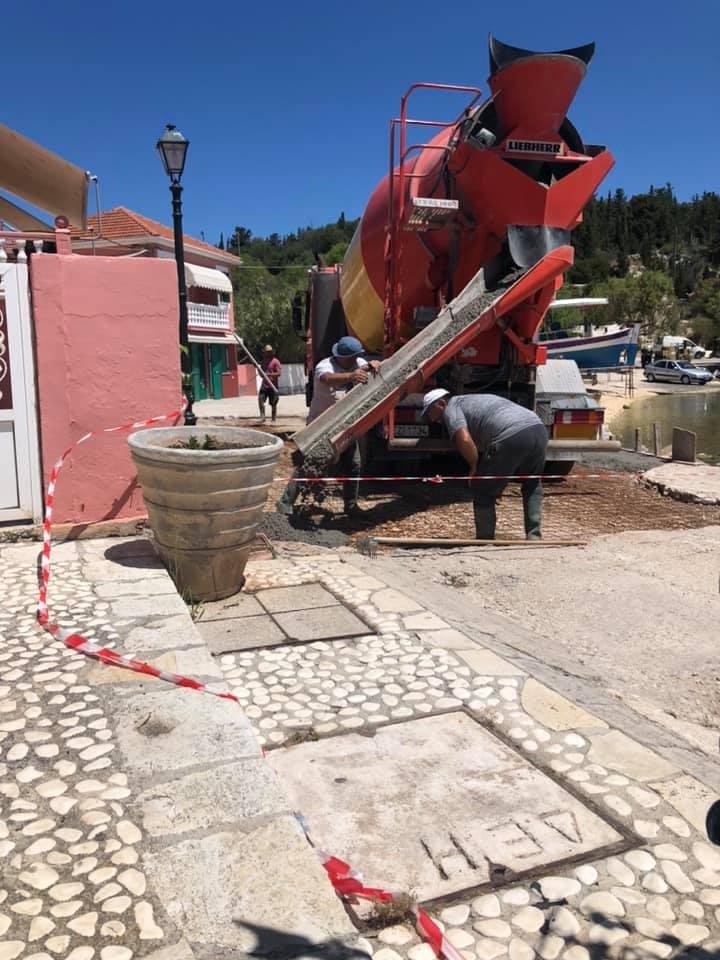Φισκάρδο: Επιτέλους έπεσε μισό μυστρί τσιμέντο [εικονα]