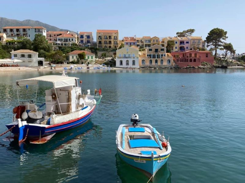 H Μάγια Τσόκλη και ο Αλέξανδρος Κουρής στην Άσσο [εικόνες]