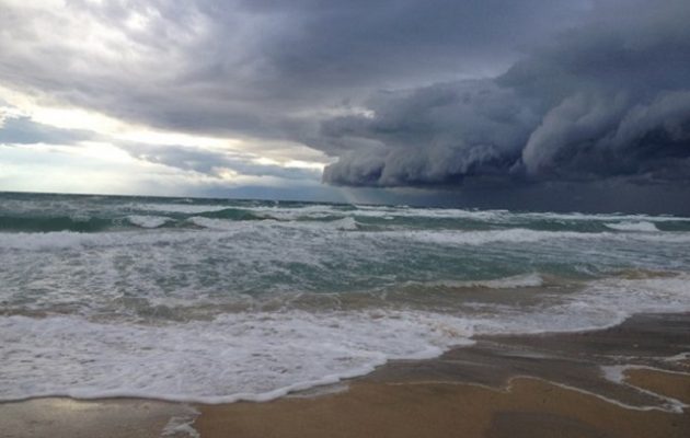 ΚΙΝΑΛ: Πανδημία και τουρισμός  Η Κυβερνητική συνταγή αποτυχίας