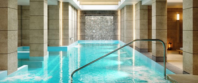 Στα εμβληματικά εγκαίνια του Electra Kefalonia Hotel & Spa ο Σπ. Γαλιατσάτος -Στο πλευρό του Μάκη Φωκά