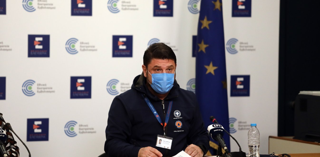 Τέλος οι μάσκες σε εξωτερικούς χώρους – Εξαιρούνται από τα Self Test οι πλήρως εμβολιασμένοι εργαζόμενοι