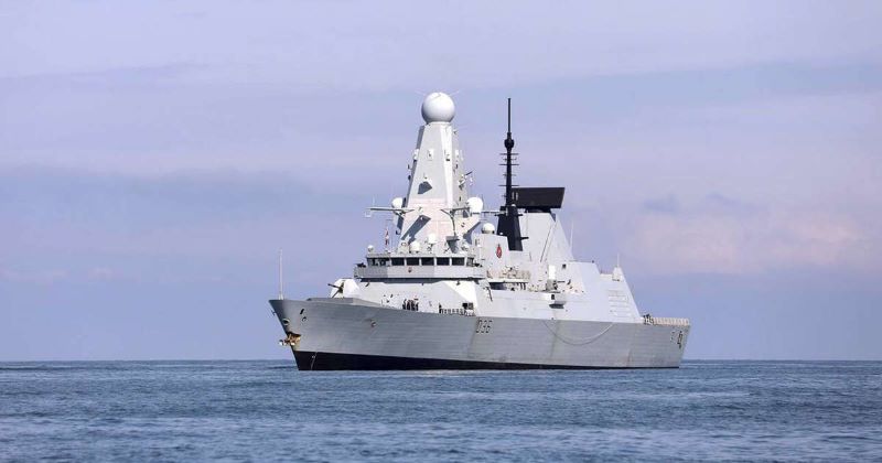 Βρετανία: Απόρρητα έγγραφα του υπουργείου Άμυνας για αντιτορπιλικό βρέθηκαν σε… στάση λεωφορείου