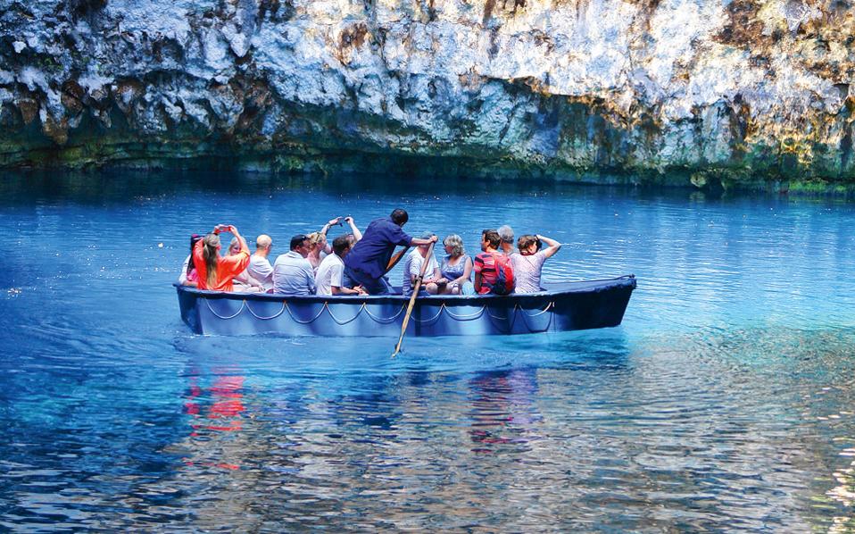 Δήμος Σάμης: Εκμίσθωση ακινήτου για τις ανάγκες δημιουργίας χώρων στάθμευσης στο λιμνοσπήλαιο Μελισσάνη