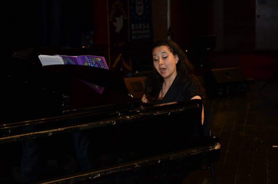 Φάρος: Τραγουδάμε στον Κούταβο, τραγουδάμε για την πόλη με την Ελευθερία Μεταξά