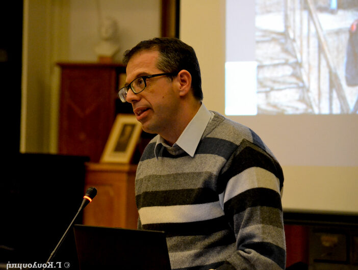 Ηλίας Τουμαζάτος: “Περί σάτιρας και άλλων ζιζανίων”