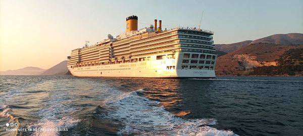 Κρουαζιεροπλοιο στο Αργοστόλι