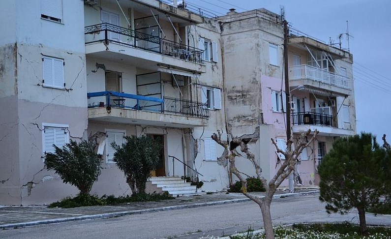 Περιφέρεια: Άμεση δρομολόγηση των κατεδαφίσεων σεισμόπληκτων κτιρίων στην Παλική