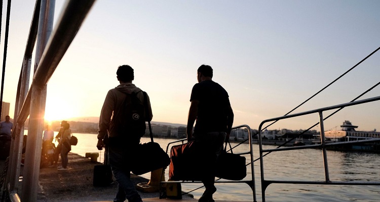 Πέτσας: Σαφέστεροι κανόνες για εμβολιασμένους ή μη για διασκέδαση και μετακινήσεις έρχονται τις επόμενες μέρες