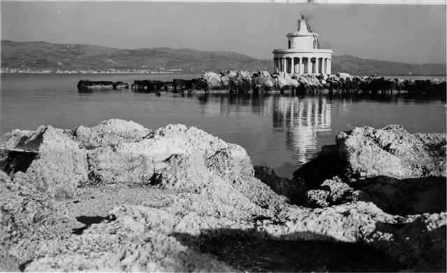 Σάκης Βούτος: Κεφαλονιά Ιστορία – Οι σεισμοί του 1953, ΔΕΝ ξεχνώ και σας τιμώ… το μοναχοπαίδι σας [εικόνες]