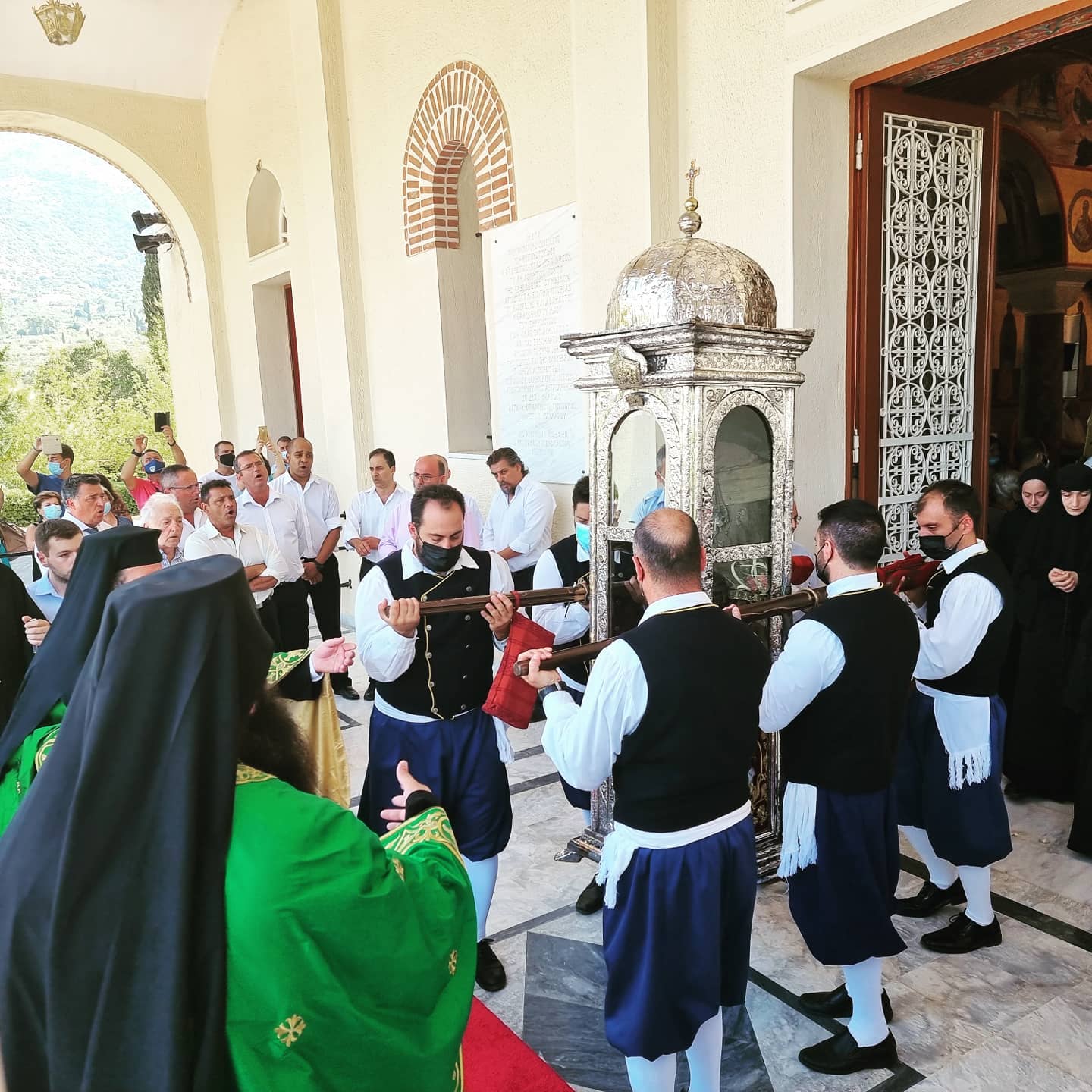 Στον Άγιο ο Αλέξανδρος Παρίσης μαζί με τους Κωνσταντάκη, Λυκούδη [εικόνα]