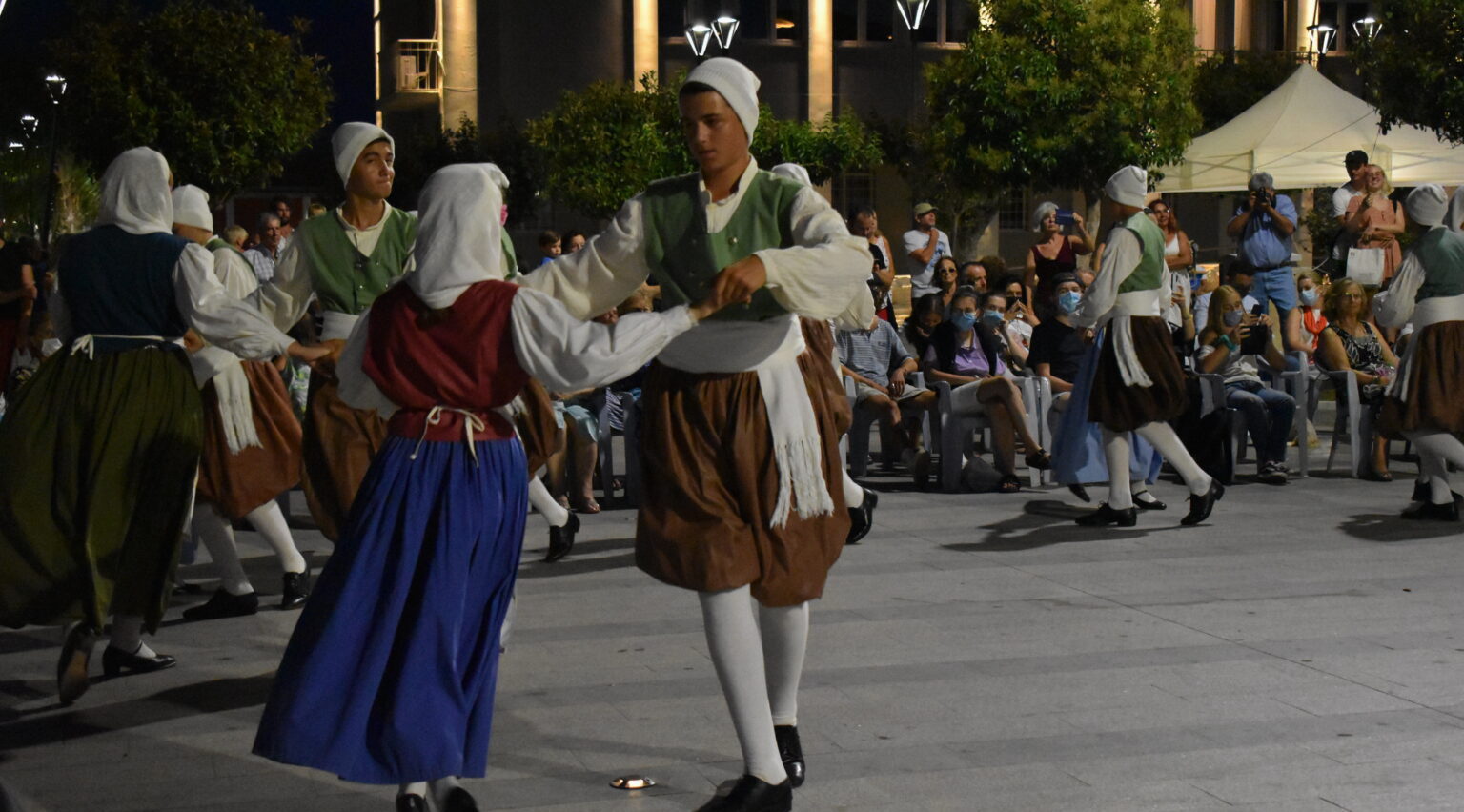 Βραδιά Παραδοσιακών Χορών την Δευτέρα στο Μπαστούνι