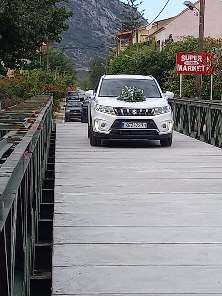 Εγκαινιάστηκε από νιόπαντρο ζευγάρι η γέφυρα του Πόρου