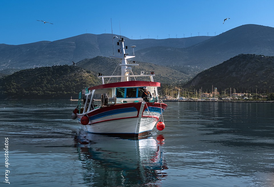 Ελληνικής Λύση: Απάντηση στην ερώτηση με θέμα «Απάγκιο ιταλικών αλιευτικών η Κεφαλονιά» από το αρμόδιο Υπουργείο