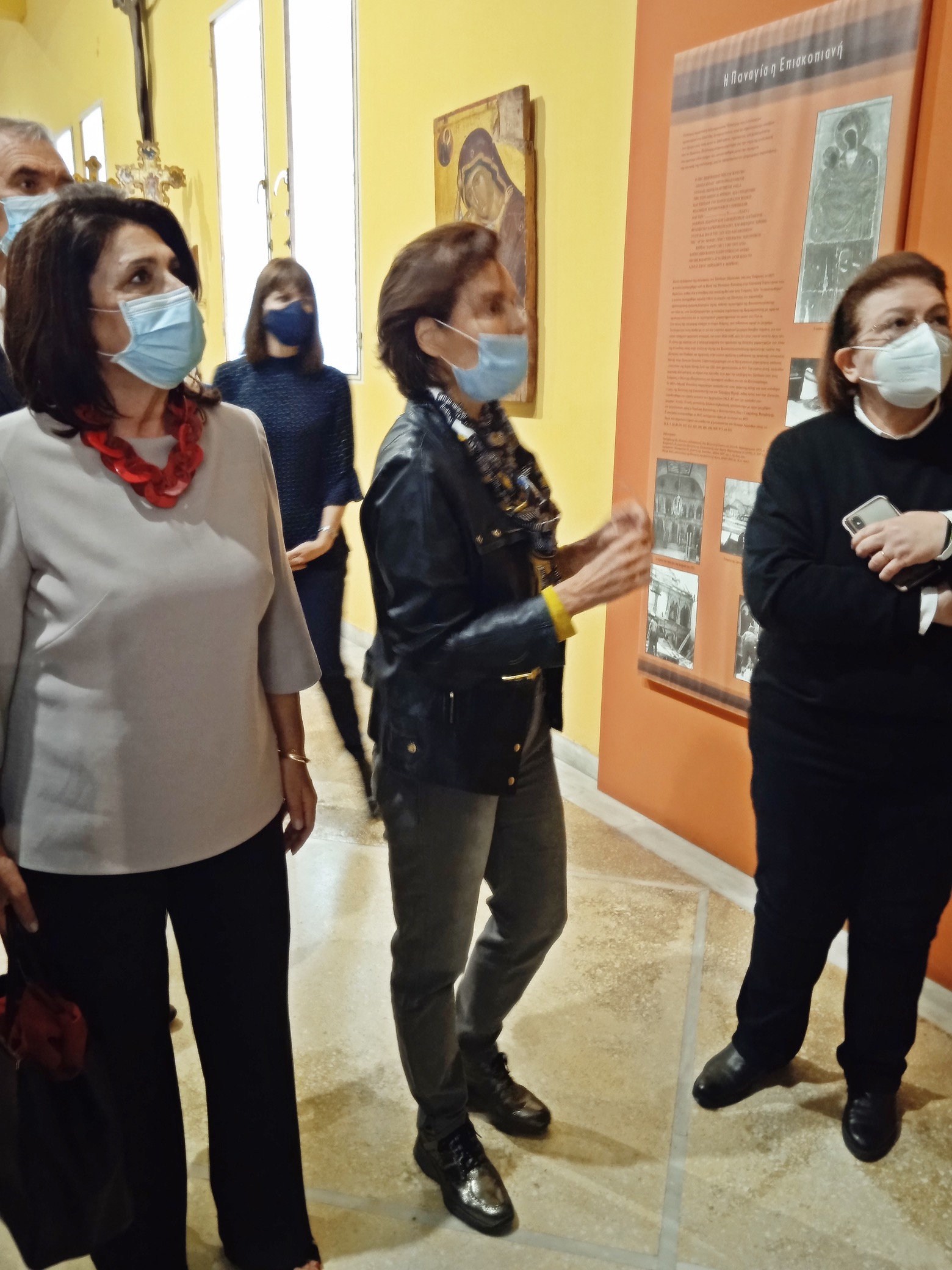 Επίσκεψη στα έργα πολιτισμού της Ζακύνθου από την Υπουργό Πολιτισμού Λίνα Μενδώνη και την Περιφερειάρχη Ιονίων Νήσων Ρόδη Κράτσα [εικόνες]