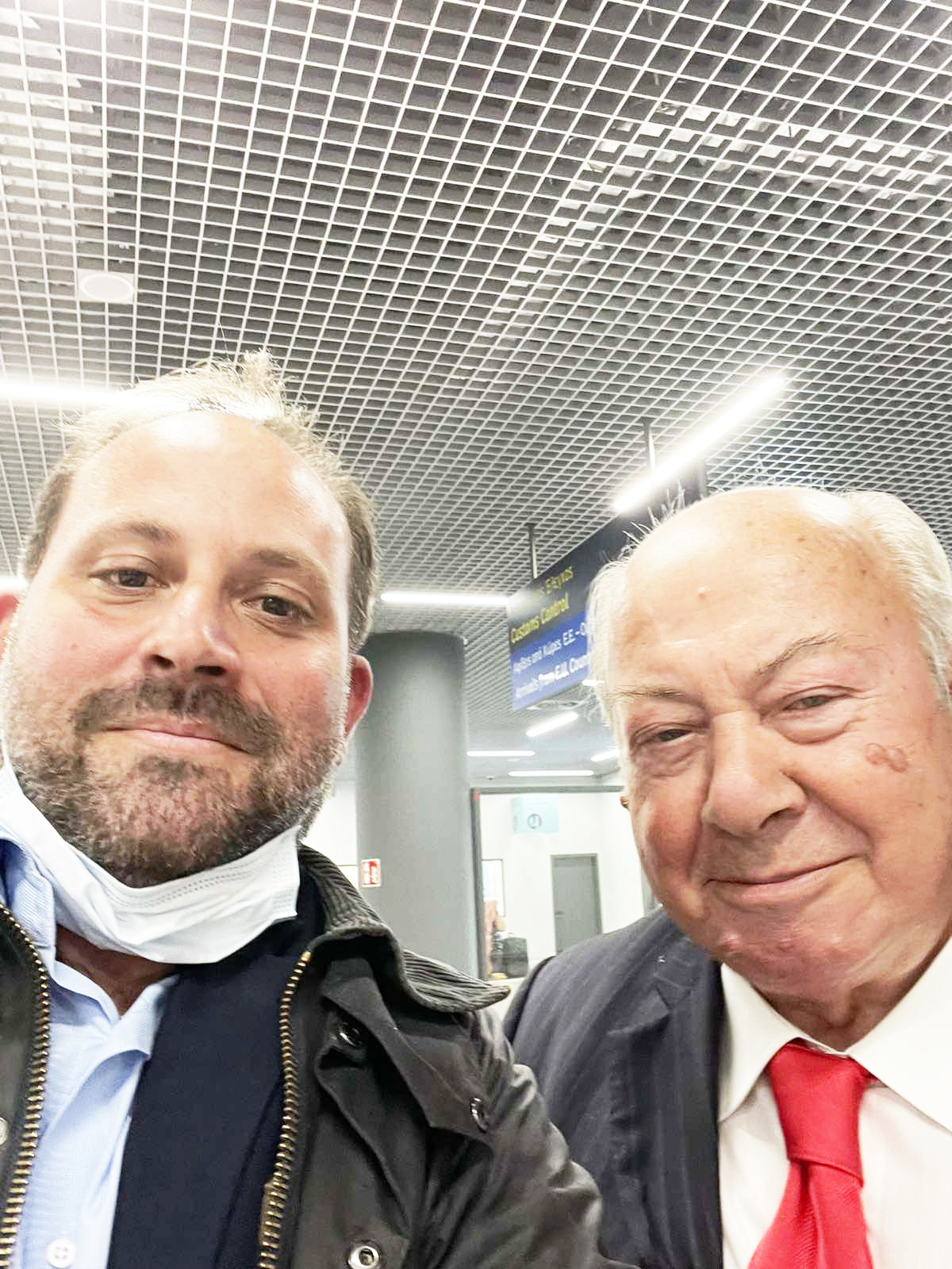 Γνήσιος και Κανελλάτος μαζί στο ElVenizelos!
