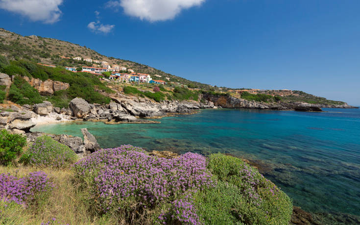 Μετά τη Σάμη σειρά έχει η Σκάλα – Αναβαθμίζεται το δημοτικό στάδιο