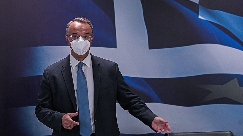 Μέτρα για τις ανατιμήσεις: Δείτε Live τις ανακοινώσεις από Σταϊκούρα, Σκρέκα, Σκυλακάκη
