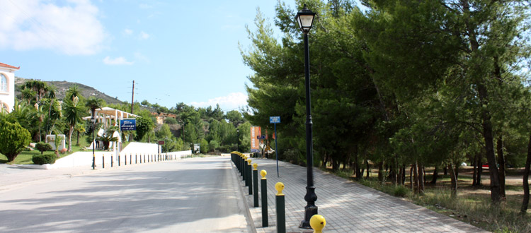 Προσοχή – Πεσμένα βράχια στην οδό Λάσσης