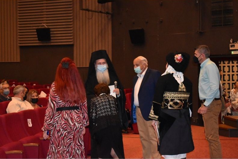 Σείστηκε ολόκληρο το Αργοστόλι στην μουσικοχορευτική εκδήλωση του Λυκείου Ελληνίδων προς τιμή των 200 χρόνων από την επανάσταση [εικόνες+βίντεο]