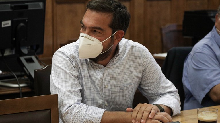 Τηλεφωνική επικοινωνία Τσίπρα με τον δήμαρχο Ιθάκης