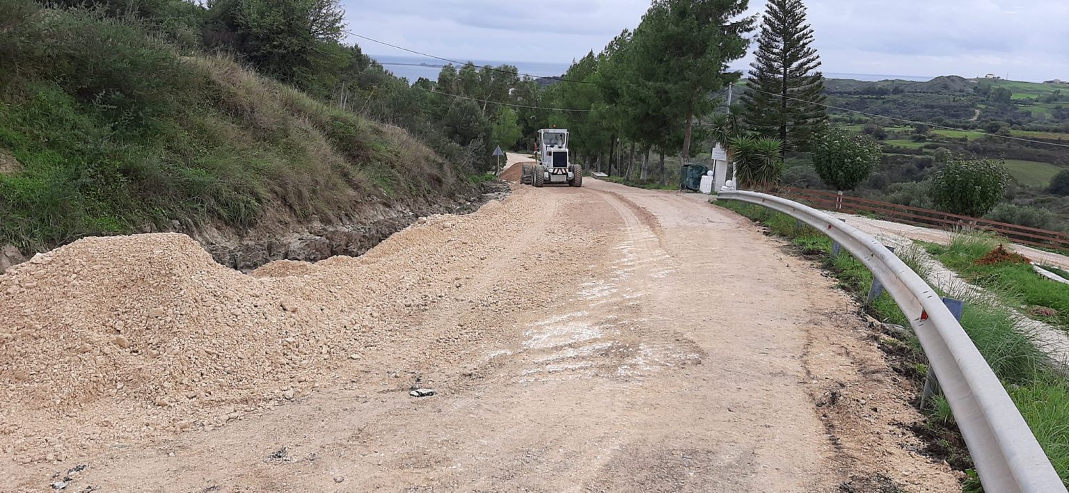 Δήμος Ληξουρίου: Ξεκίνησε η αποκατάσταση της οδοποιίας προς την παραλία Ξι
