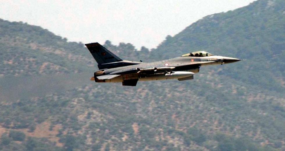 Έπεσε F 16 στην Ανδραβίδα