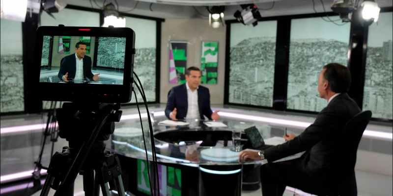 Η “Δέλτα”, η “Όμικρον” και οι πολιτικές… κουτοπονηριές