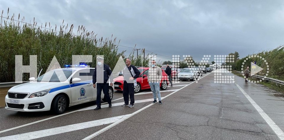 Κακοκαιρία: Διακοπή κυκλοφορίας λόγω πλημμύρας στην εθνική οδό Πατρών-Πύργου [βίντεο]