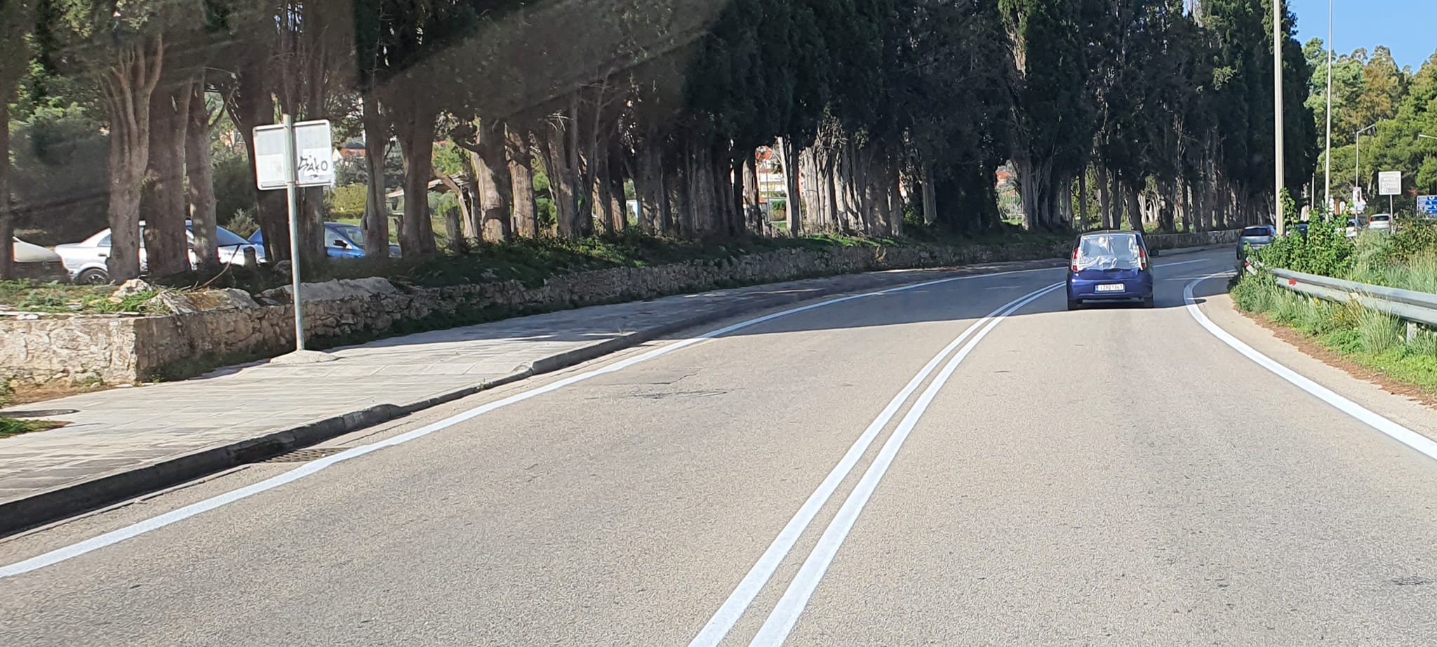 Με πλήρη επιτυχία ολοκληρώθηκε το έργο της διαγράμμισης της Επαρχιακής οδού Αργοστολίου-Πόρου