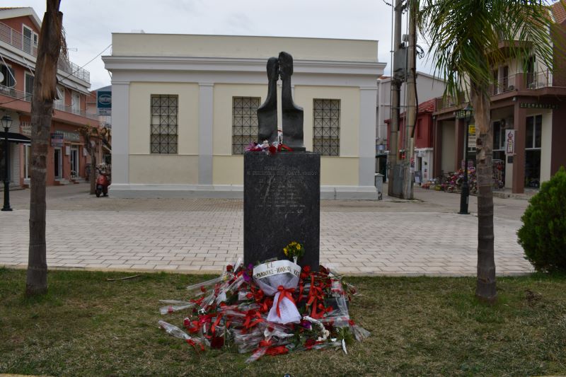 Ο εορτασμός του Πολυτεχνείου στο Αργοστόλι [εικόνες]