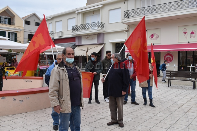 Στο μημείο πεσόντων του Πολυτεχνείου το ΚΚΕ….