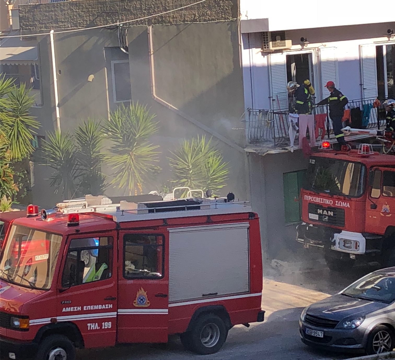 Αργοστόλι: Τυλίχτηκε στις φλόγες ΙΧ σε συνεργείο στη Σουηδίας  Νεκρός εργαζόμενος στο συνεργείο