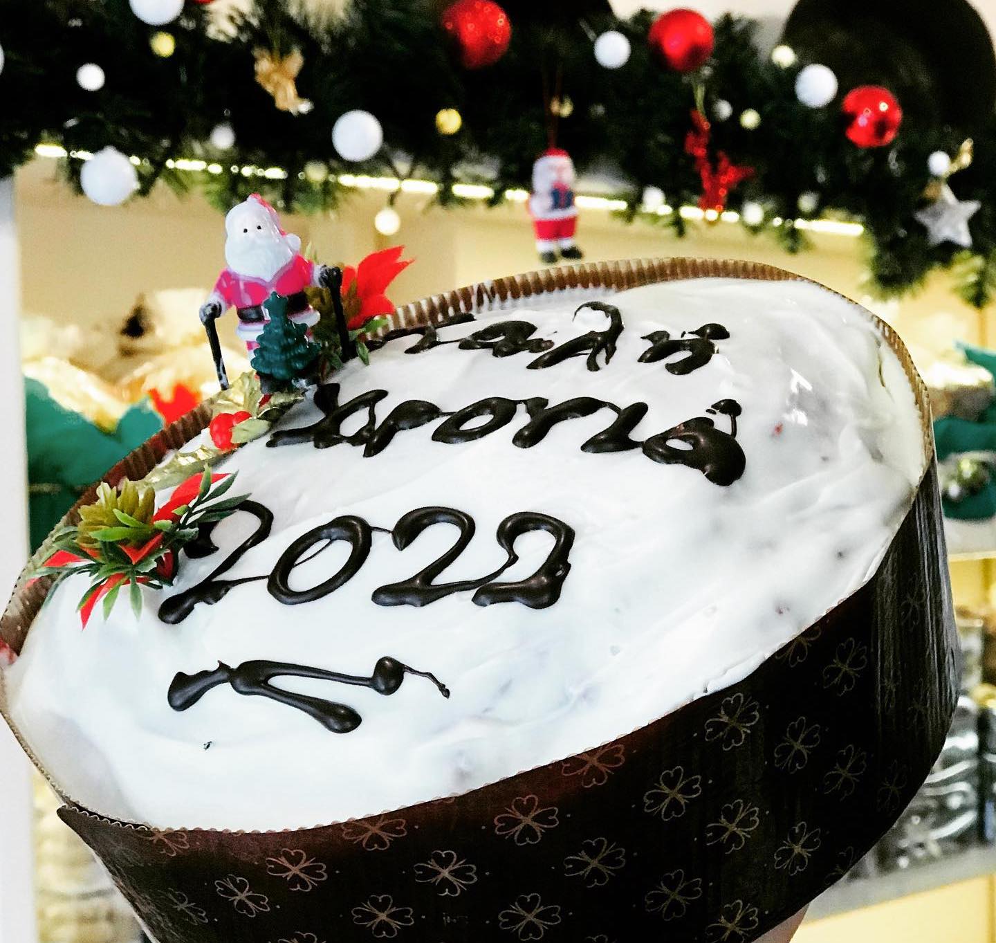Χαμός και φέτος με τις βασιλόπιτες της Βοσκοπούλας στο Αργοστόλι –«Μπουκιά και συχώριο» [εικόνες]