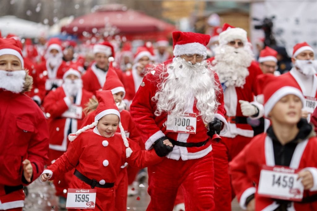 Santa Clause Run: Μικροί και μεγάλοι φοράμε τη στολή του Άγιου Βασίλη και τρέχουμε στο Αργοστόλι
