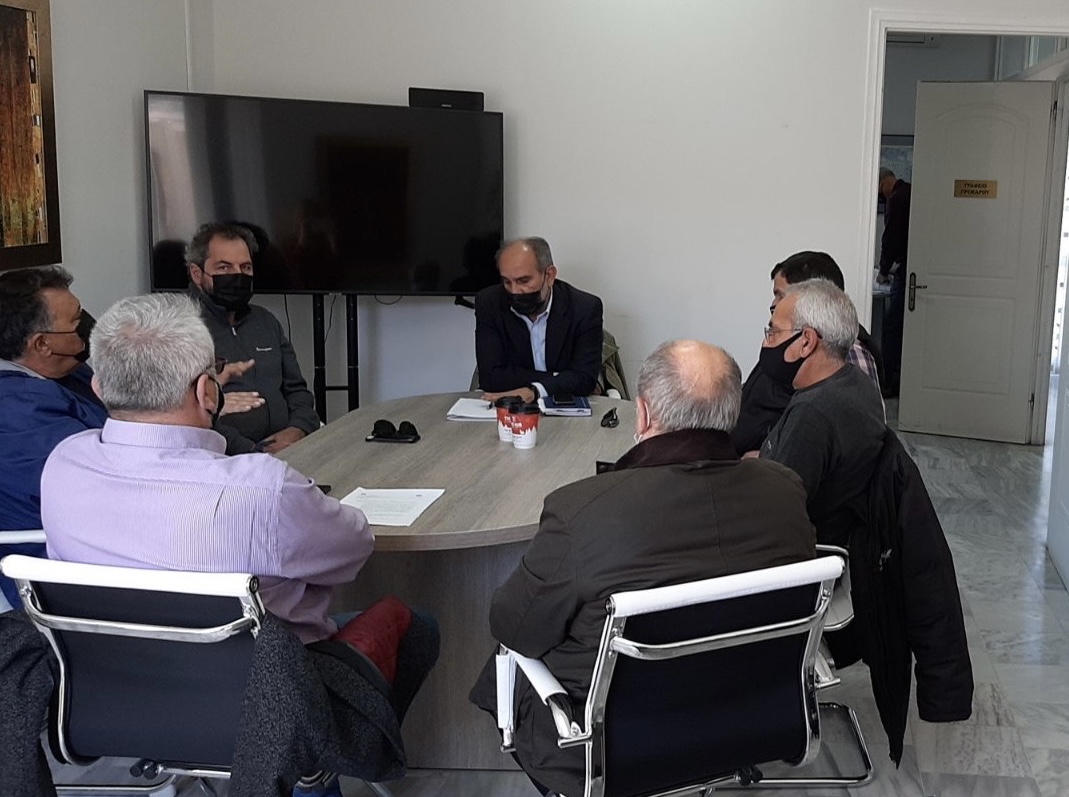 Θερμή υποδοχή Σπάθη σε Κατσιφάρα στο Επιμελητήριο -Συζήτησαν τα προβλήματα των μικρομεσαίων επιχειρήσεων [εικόνες]