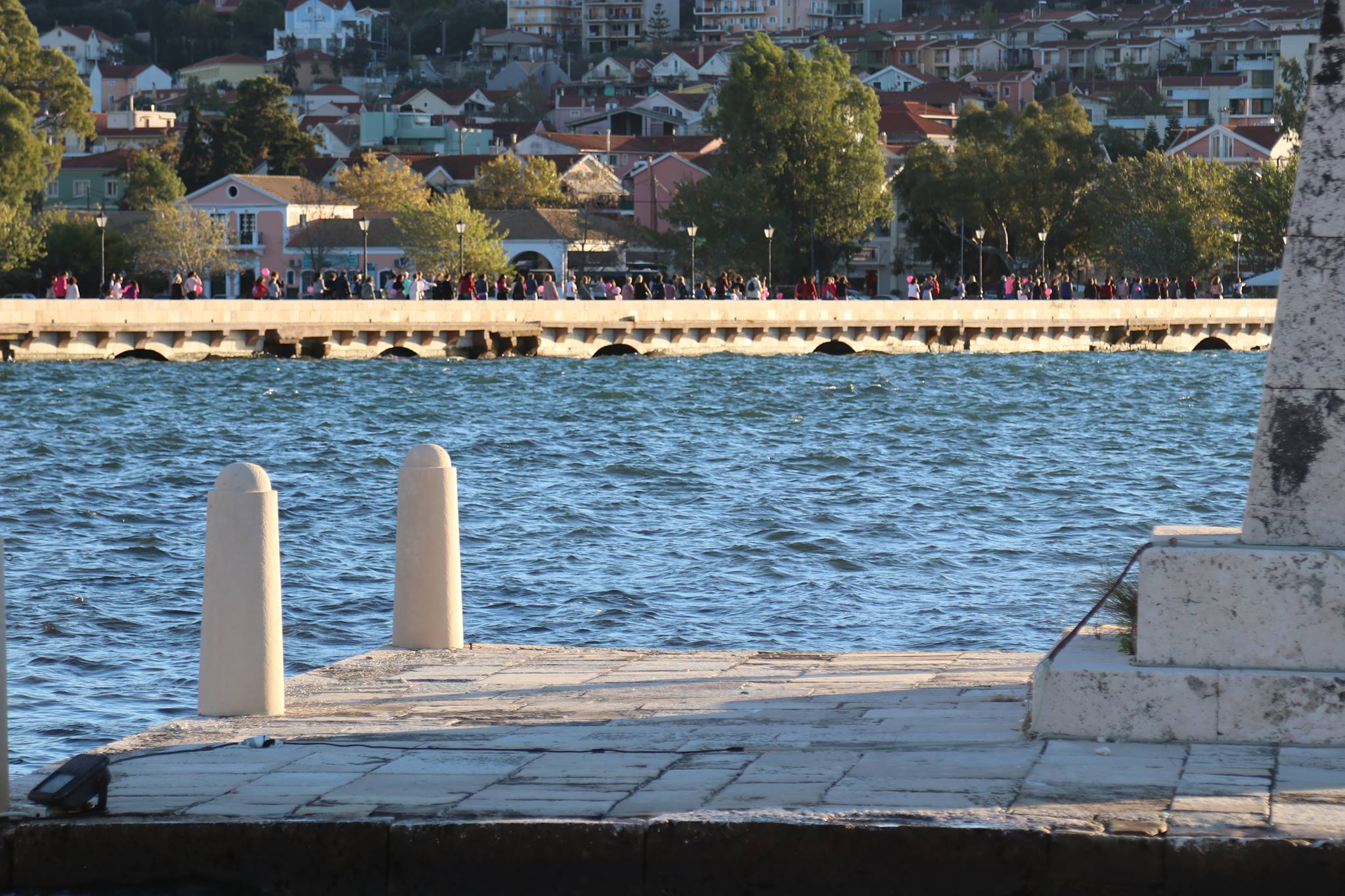 Εκρηκτική αύξηση: 238 ενεργά κρούσματα σε 5 ημέρες στην Κεφαλονιά – Τι δείχνουν οι «σκληροί δείκτες» της πανδημίας
