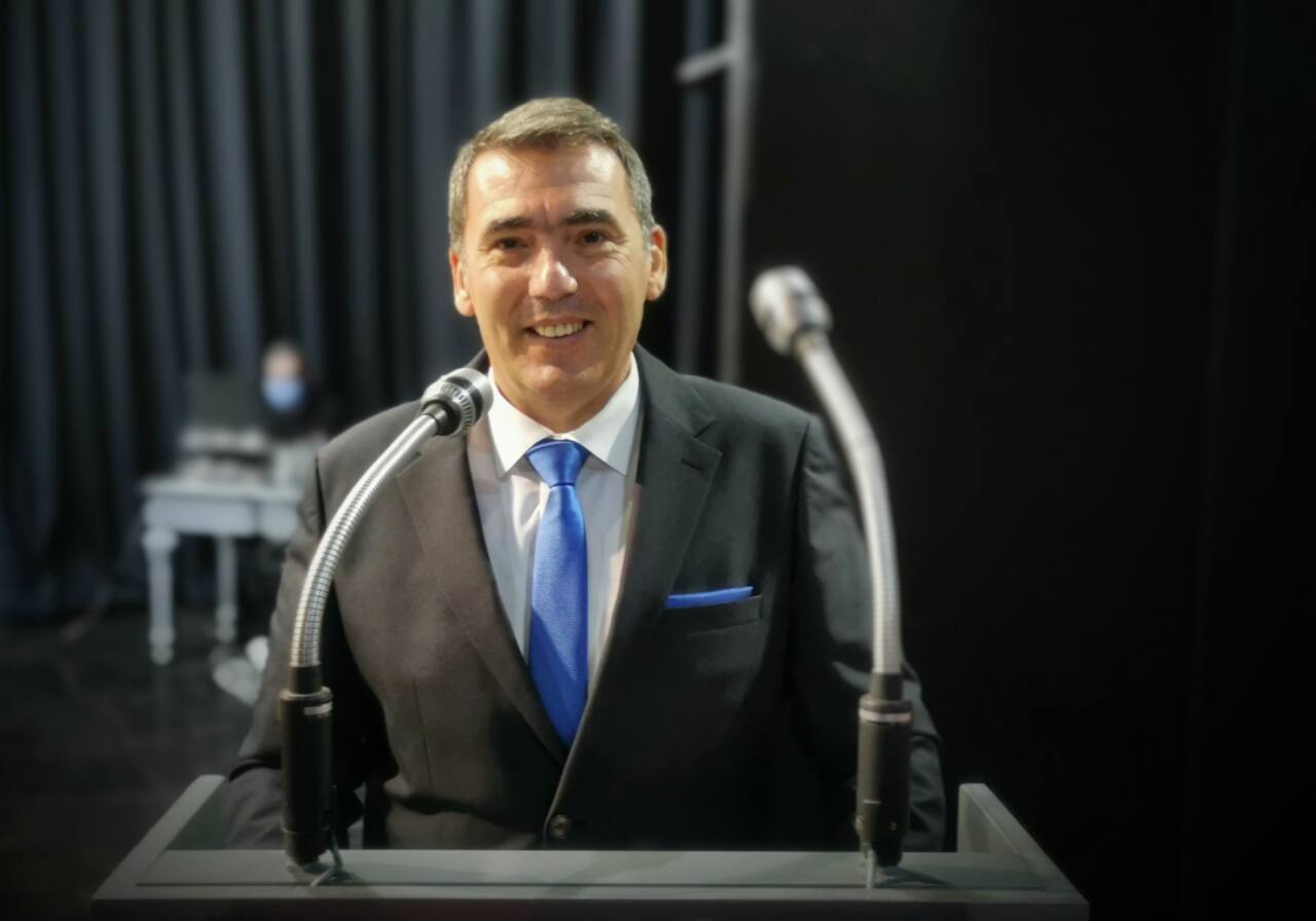 Επανεκλογή Μουζακίτη στη θέση του Προέδρου του Περιφερειακού Συμβουλίου Ιονίων Νήσων  Πρόεδρος της Οικονομικής Επιτροπής η Κατερίνα Μοθωναίου