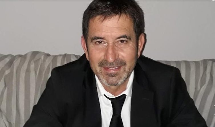 Βαρύ πένθος για το Βασίλη Σιμωτά -Έφυγε από τη ζωή η μητέρα του Ελένη Αντζουλάτου