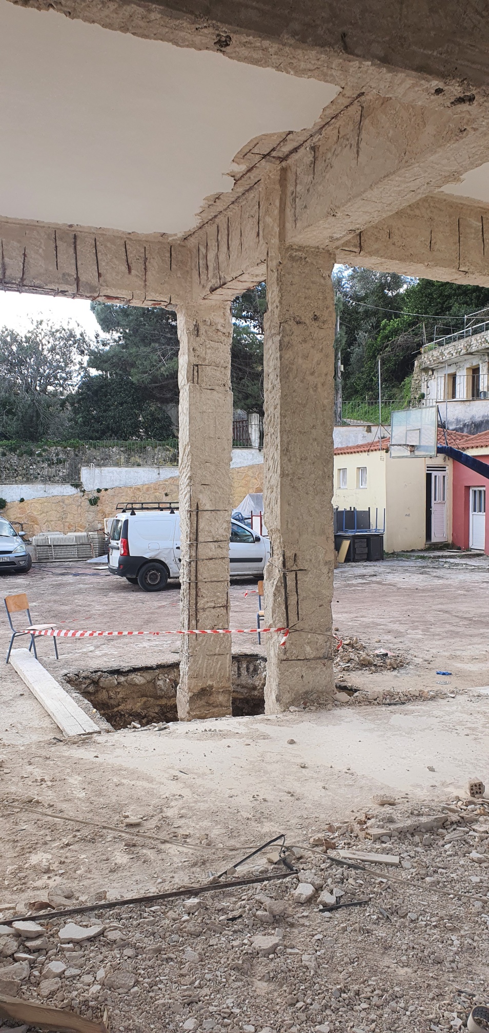 Αυτοψία Τραυλού -Κατσιβέλη στο Γυμνάσιο Αγίας Θέκλης -Η εξέλιξη των έργων στο σχολείο [εικόνες]