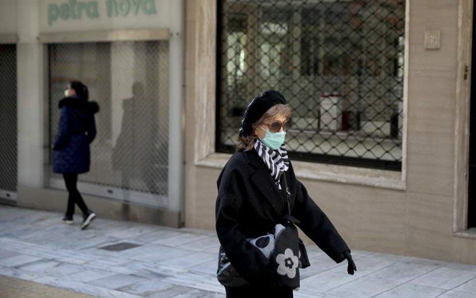 Μετά το Πάσχα θα πέσουν οι μάσκες – Θα αργήσουν να μειωθούν οι σκληροί δείκτες