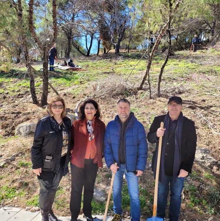 Νέα εθελοντική δράση από την ΟΝΝΕΔ Κεφαλονιάς -Μεγάλη δεντροφύτευση στην Άσσο με επικεφαλής τη Σοφία Ζαχαράκη