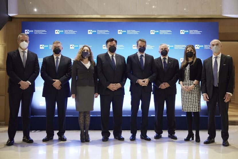 Τι είπε στον Πρωθυπουργό η Βικτώρια Αλεξανδράτου, στο περιθώριο του δείπνου, στο Ελληνογερμανικό Επιμελητήριο; -Όλο το παρασκήνιο