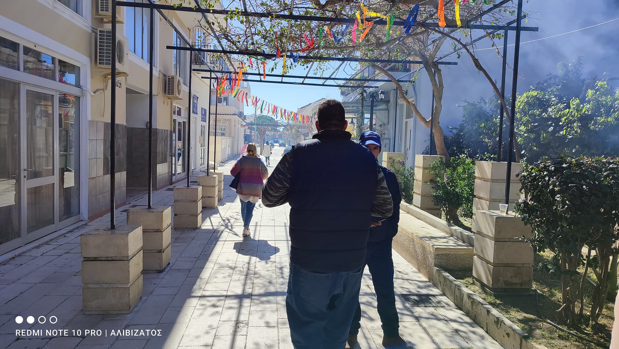 Το Ληξούρι τσικνίζει όπως μόνο αυτό ξέρει -Μια πόλη γιορτάζει! [εικόνες]