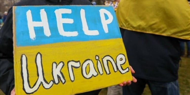 Αδελφότητα Πειραιά: Στέλνουν είδη πρώτης ανάγκης στην Ουκρανία -Συγκινητική ανταπόκριση των μελών του συλλόγου