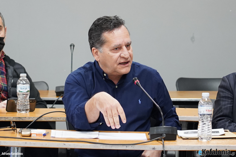 Δημοτικό Συμβούλιο: Μονόδρομος η δημιουργία του υπόγειου παρκινγκ στο Αργοστόλι -Δυναμική επανεμφάνιση του Διονύση Λυκούδη [εικόνες]