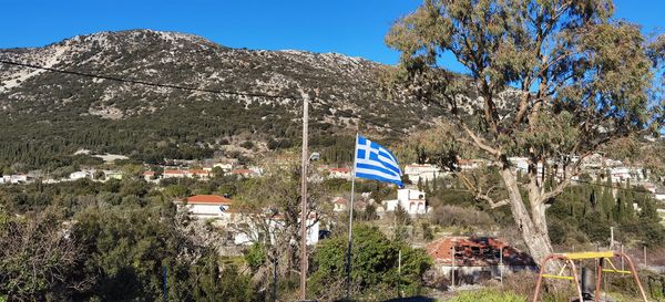 Το Πυργί γιορτάζει και ύψωσε την ελληνική σημαία [εικόνες]