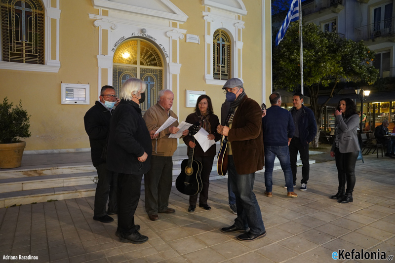 Αναβίωσαν τα κάλαντα του Λαζάρου στο Αργοστόλι από τη χορωδία Λειβαθούς [εικόνες +βίντεο]